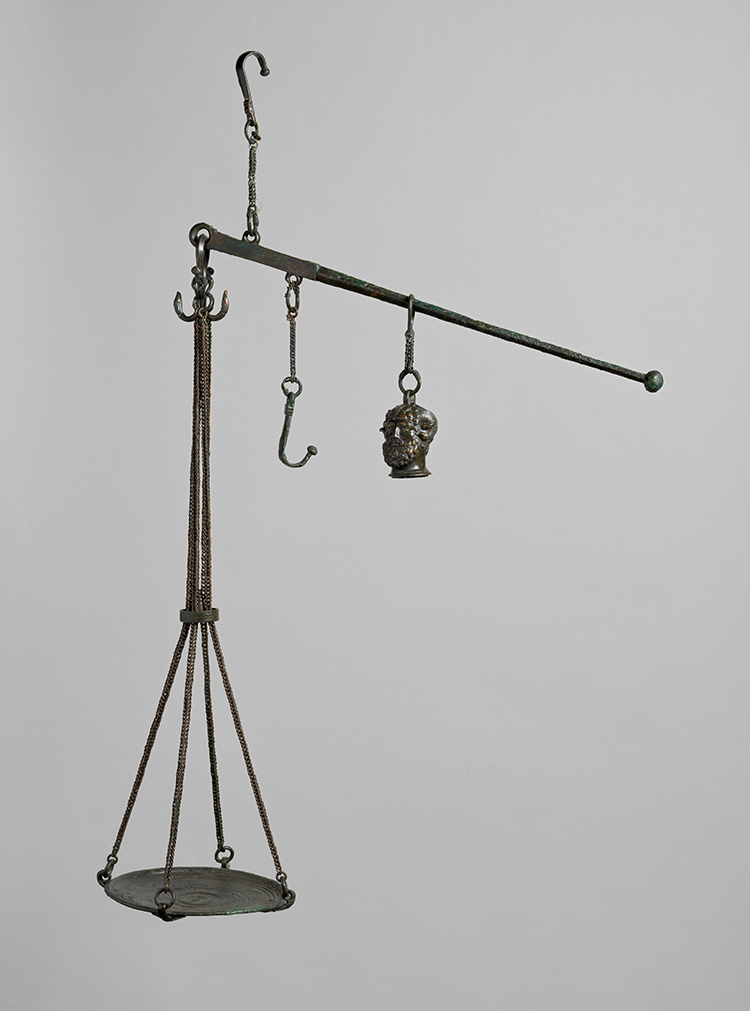 ユピテル＝アンモン形の錘つき竿秤