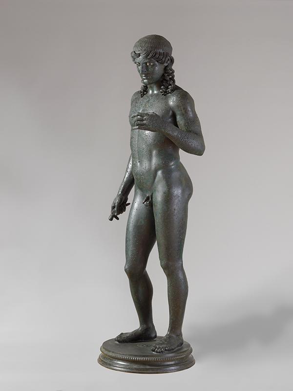 竪琴を弾くアポロ